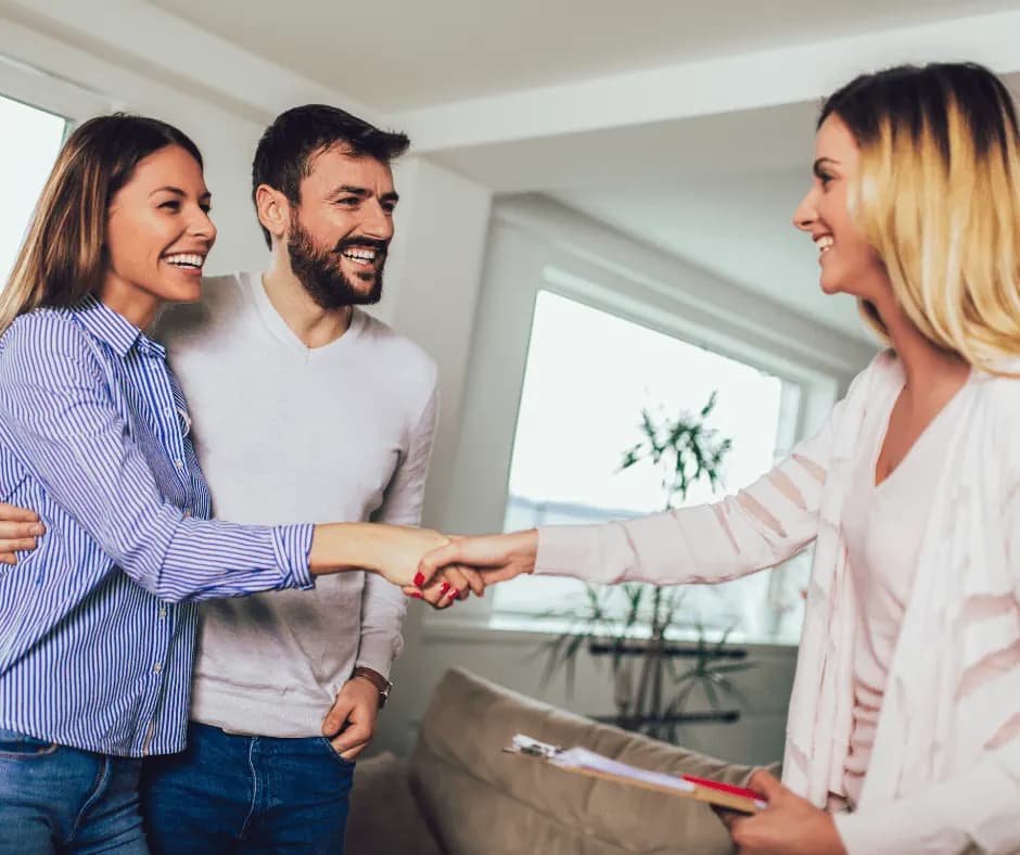 talking to a real estate agent
