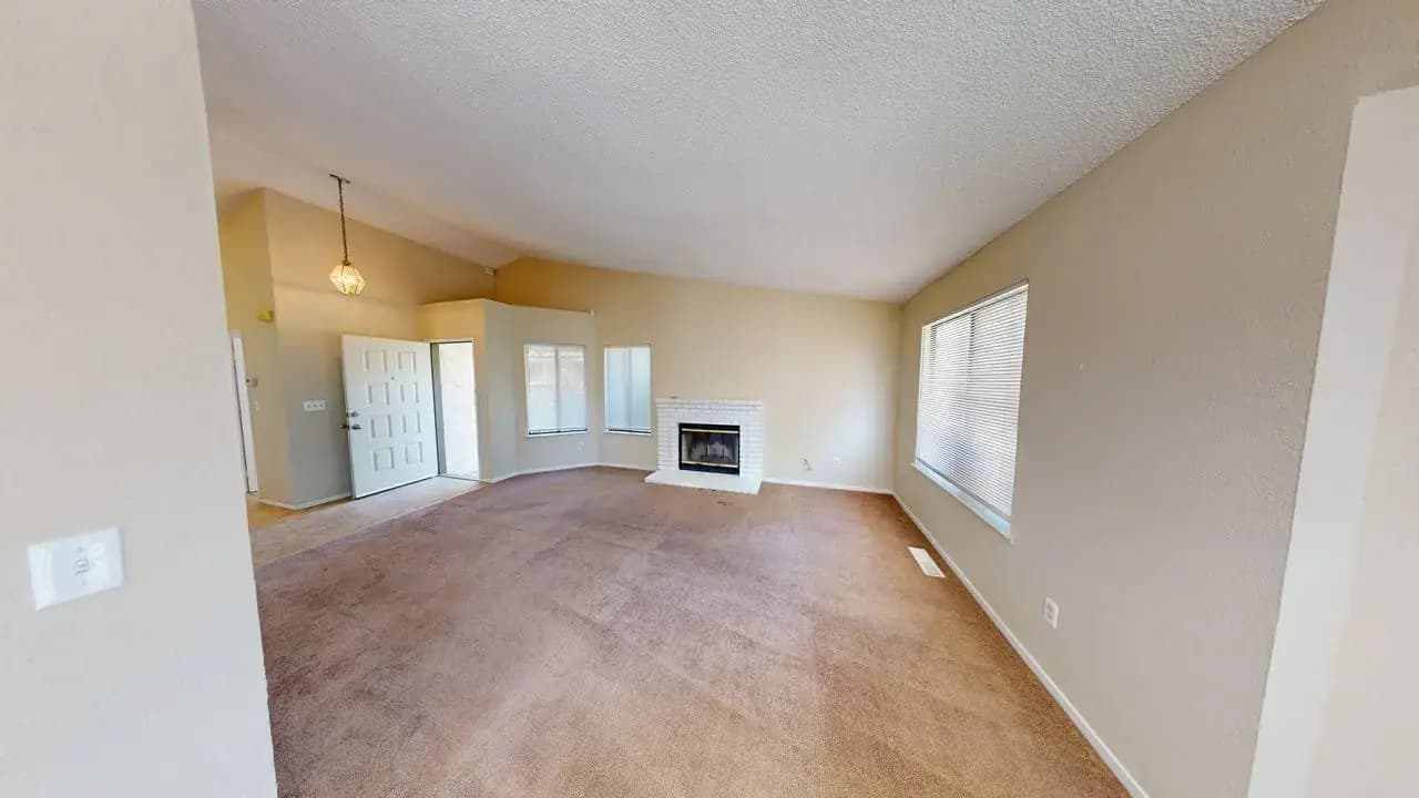 2825 Cashew St, photo 2