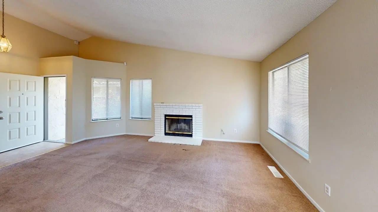 2825 Cashew St, photo 4